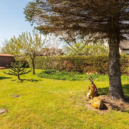 Cosy Flat In With Garden