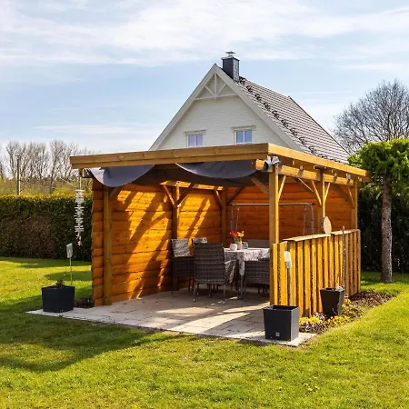 Cosy Flat In With Garden 아파트 Niepars